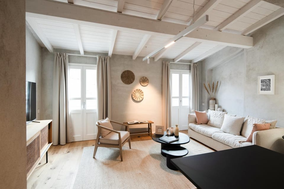 Living room, Photo of the whole room