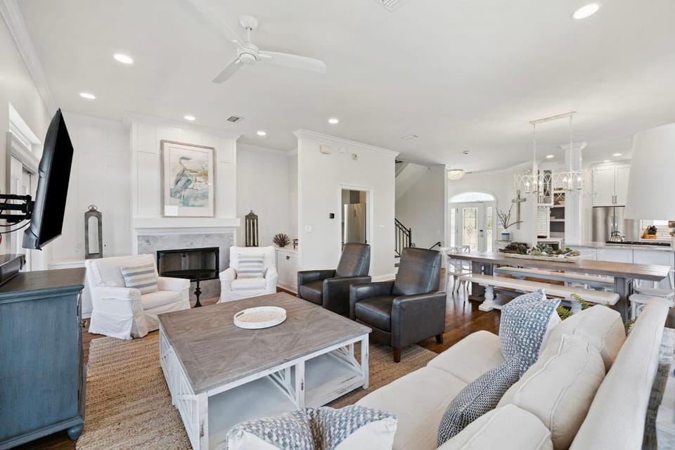 TV and multimedia, Balcony/Terrace, Living room, Lake view