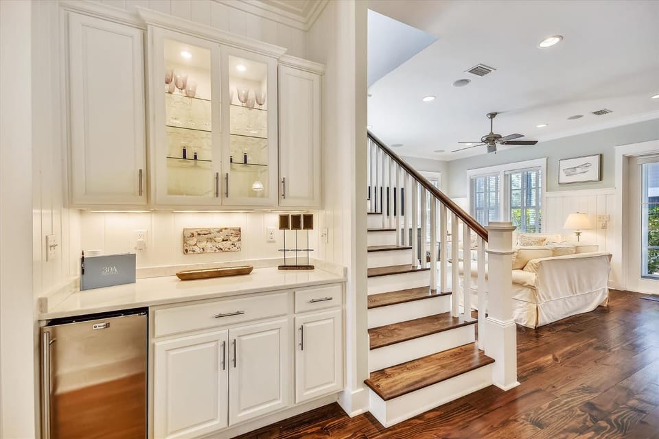 Kitchen or kitchenette, kitchen