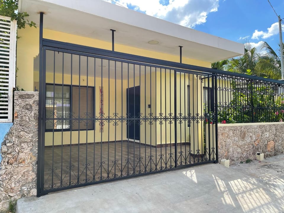 Property building, Day