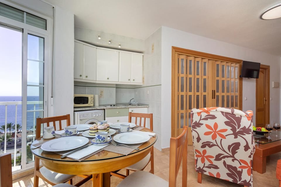 Kitchen or kitchenette, Living room, Dining area, microwave, stove, washing machine
