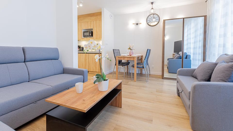 Kitchen or kitchenette, Living room, Seating area, Dining area, minibar