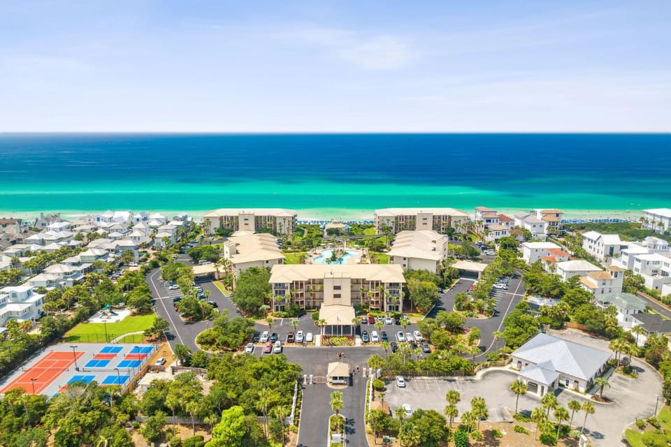 Property building, Neighbourhood, Bird's eye view, Beach