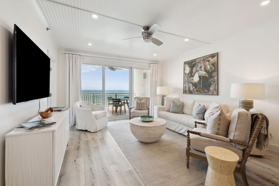 TV and multimedia, View (from property/room), Balcony/Terrace, Living room, Sea view