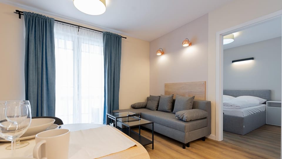 Bed, Living room, Photo of the whole room, Seating area, Bedroom