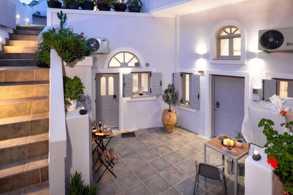 Inner courtyard view