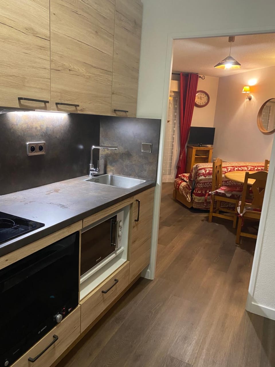 Kitchen or kitchenette