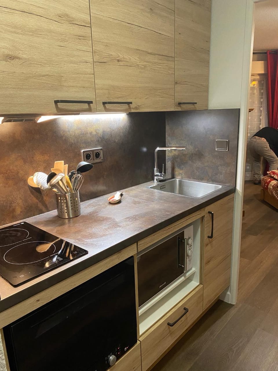 Kitchen or kitchenette