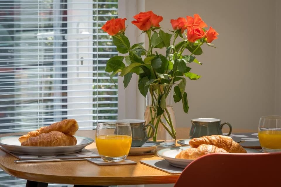Skysail, Gurnard Apartment in New Forest District
