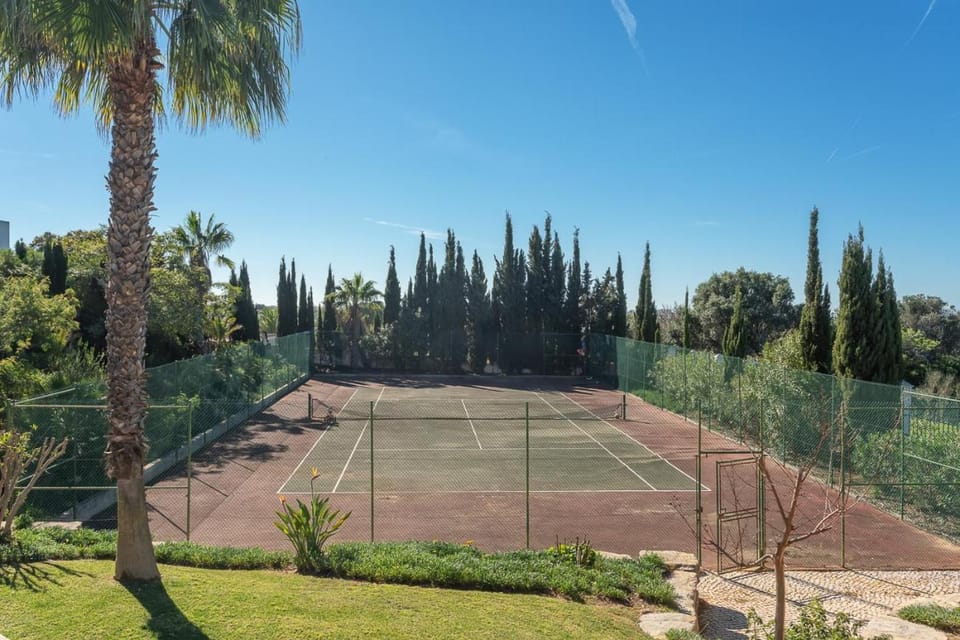 Tennis court