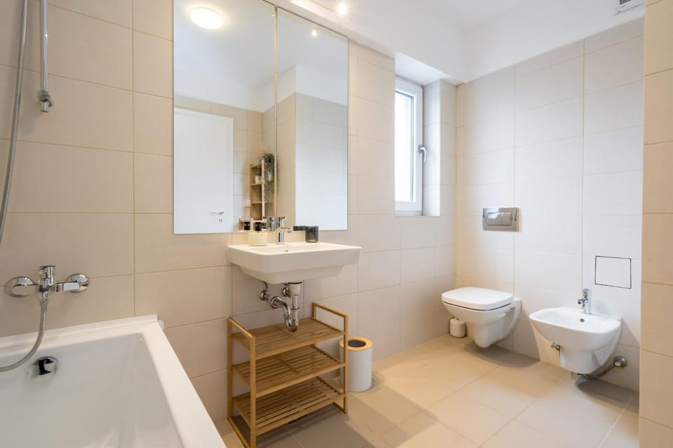 Bathroom, Bath