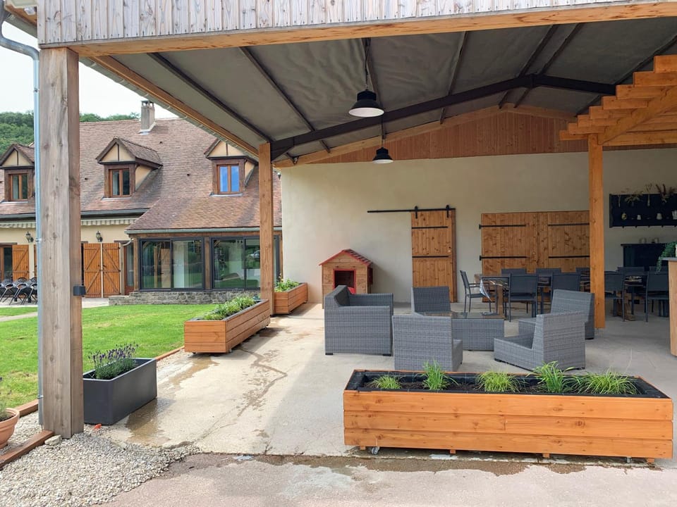 Lounge or bar