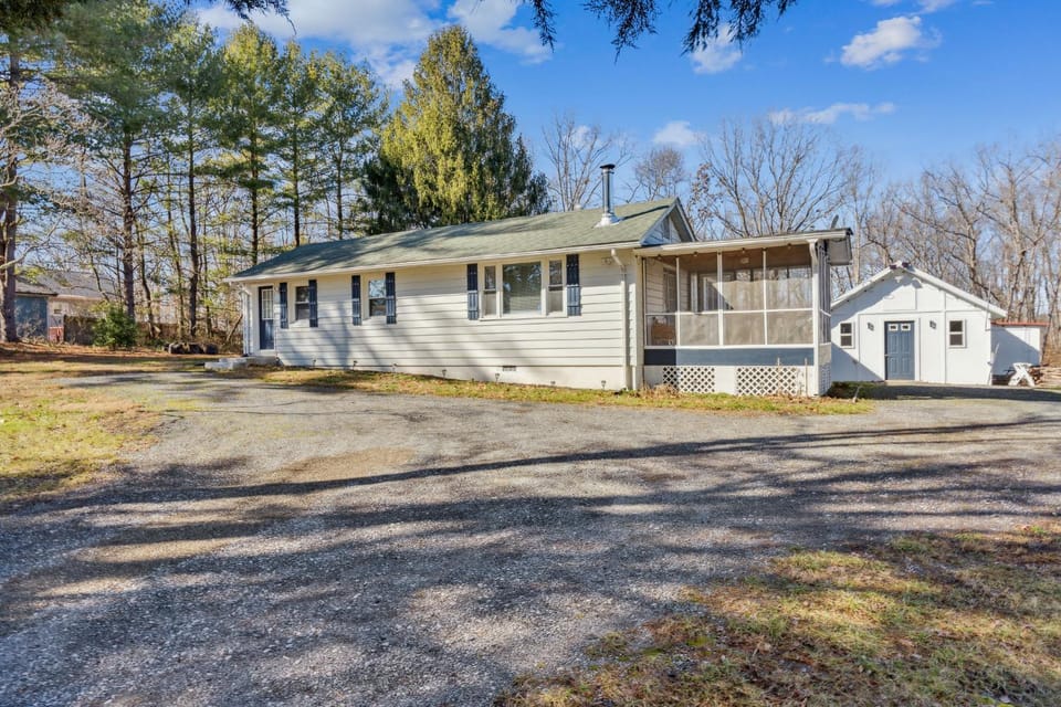 Valley Vista-Mins to SkylineDrive-Hot Tub-King, Queen Beds Villa in Shenandoah Valley
