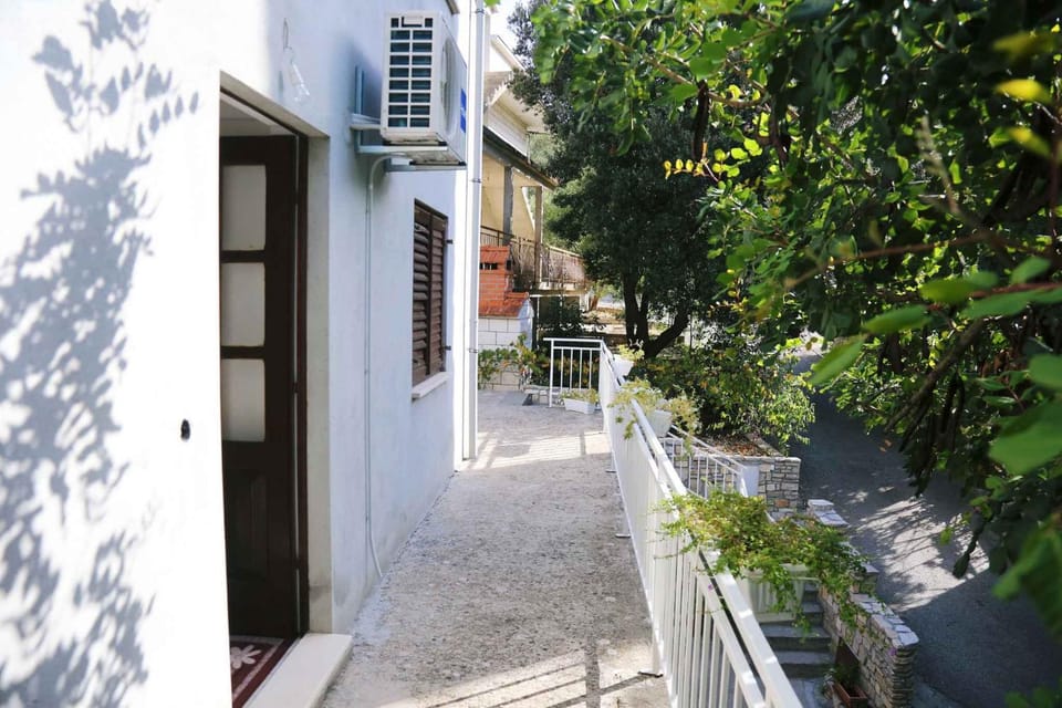 Facade/entrance, Summer