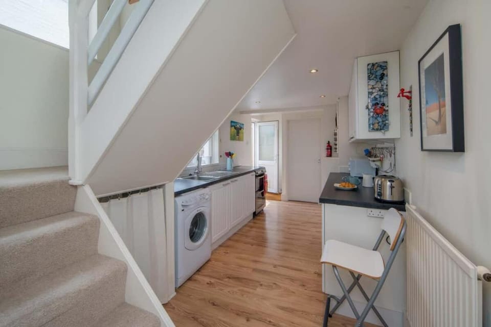 Windward cottage House in England