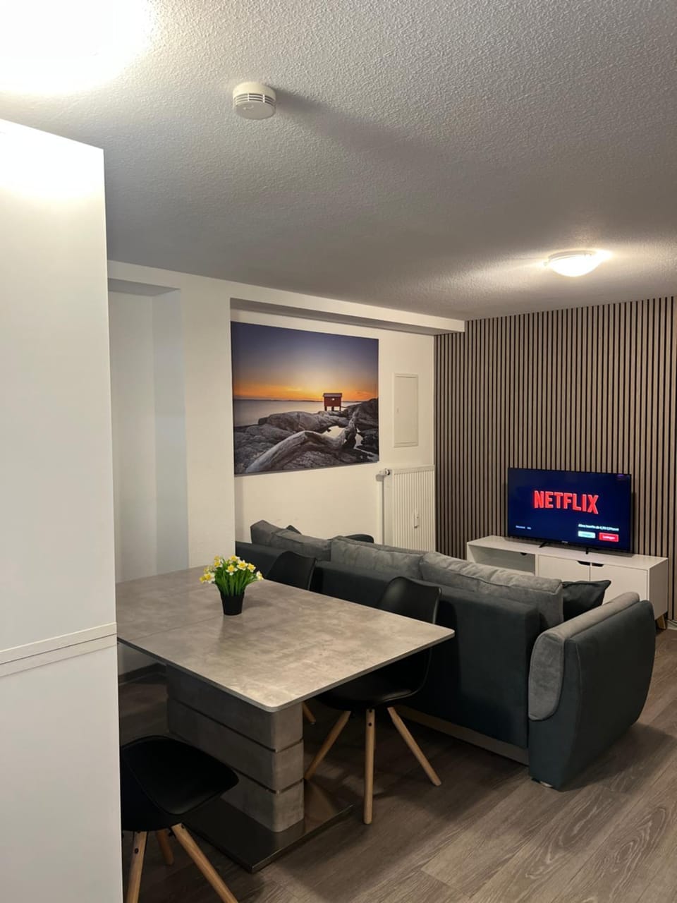 Living room, Dining area, Food, Food