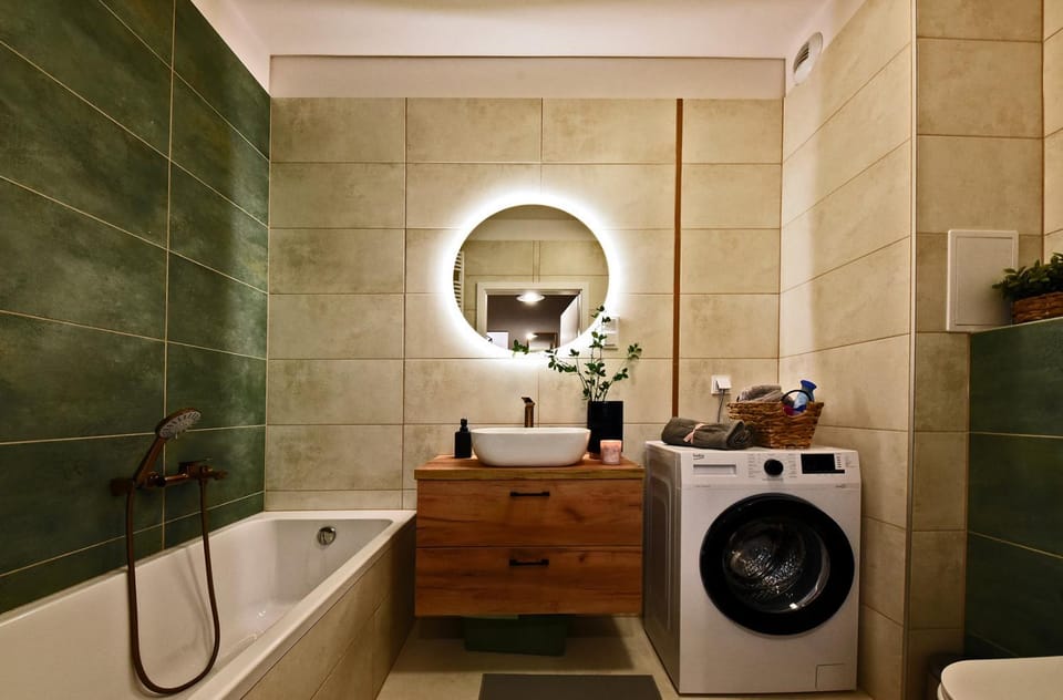 Bathroom, Bath, washing machine