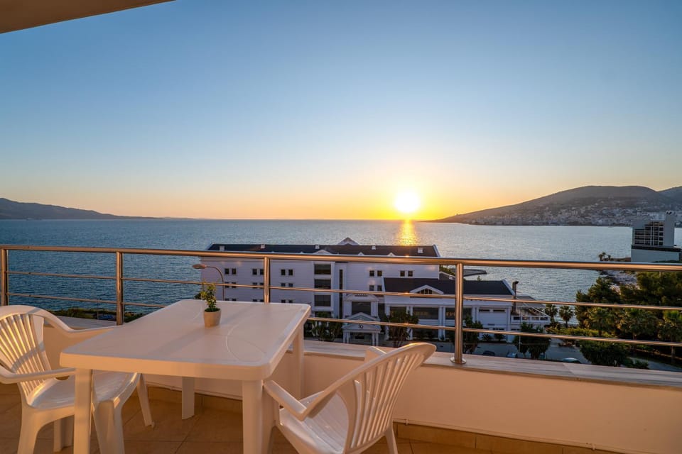 View (from property/room), Balcony/Terrace, City view, Mountain view, Sea view, Sunset