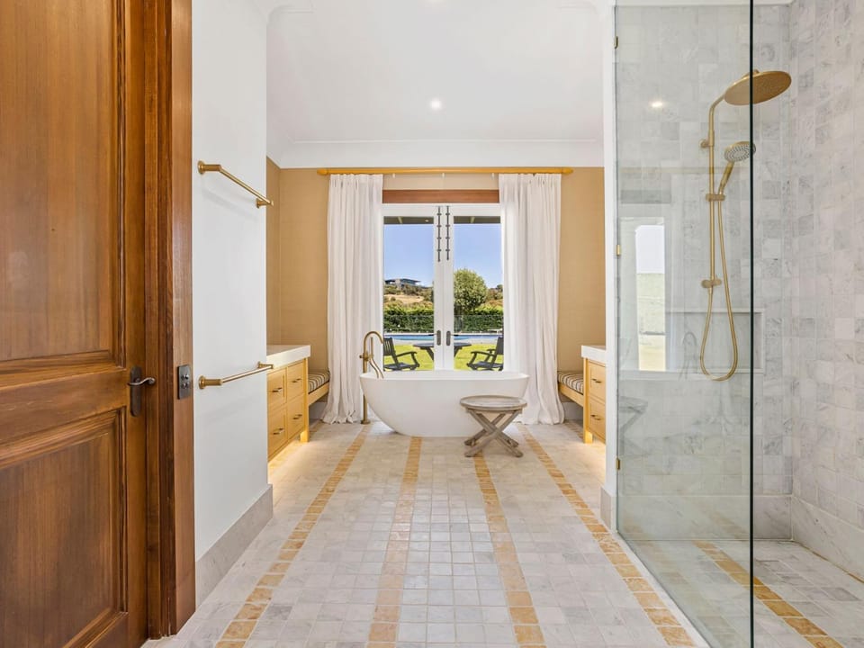 Tara fully fenced pool and pest control done regularly and can be done before booking House in Portsea