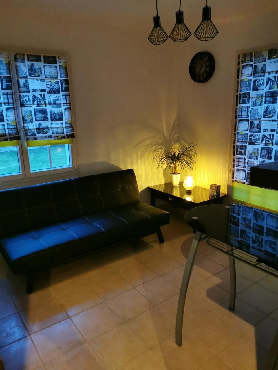 Seating area, Dining area