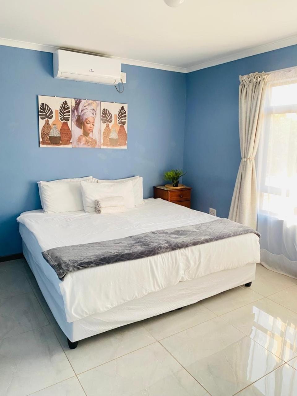 Starlight Guest house Bed and Breakfast in Durban