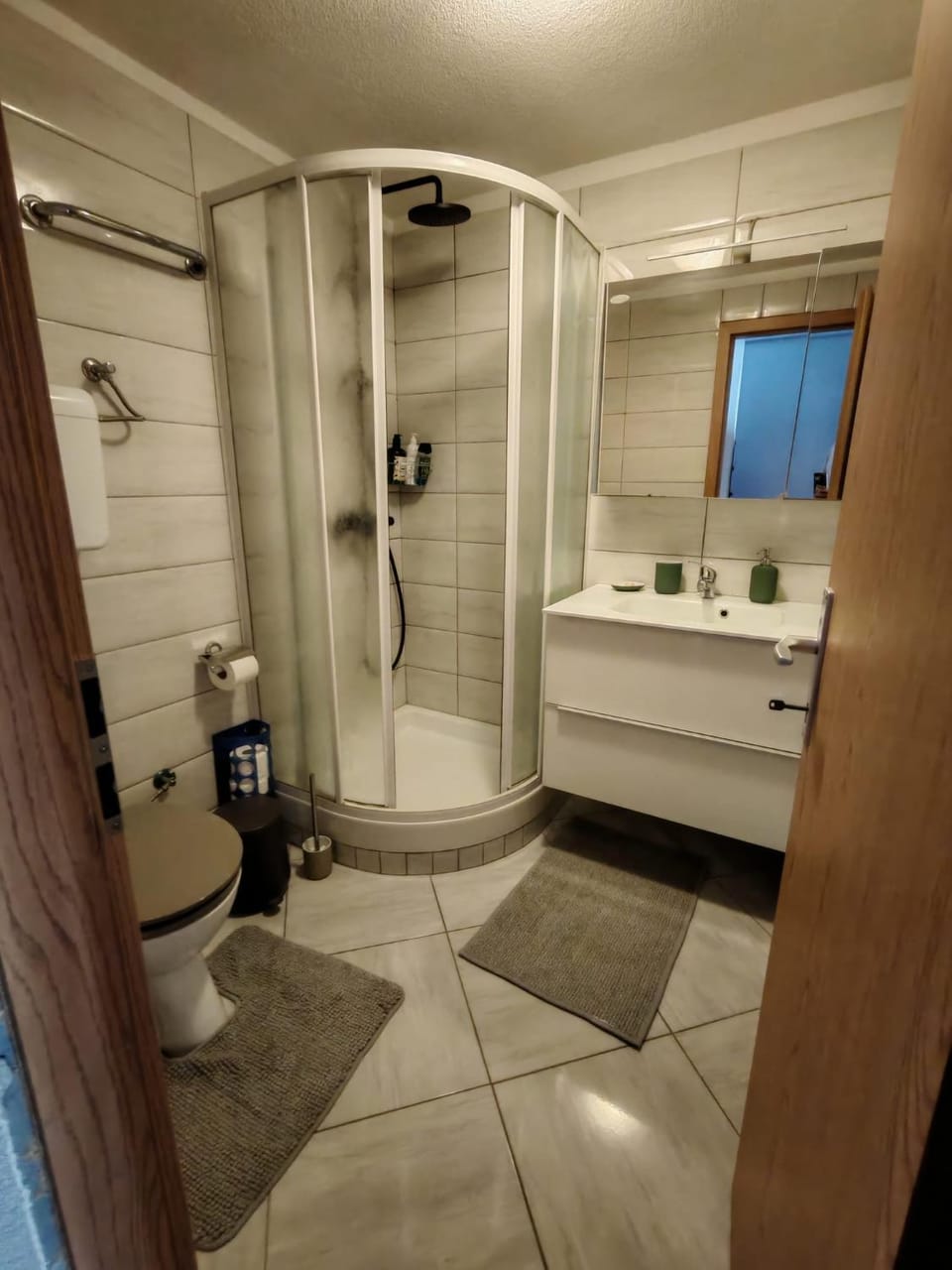 Lovely vacation house in old city Cres with parking Apartment in Cres