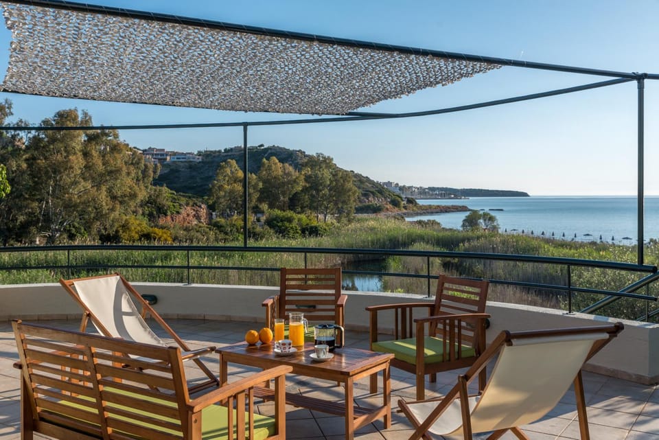 Patio, Day, Natural landscape, View (from property/room), Balcony/Terrace, Seating area, Mountain view, River view, Sea view