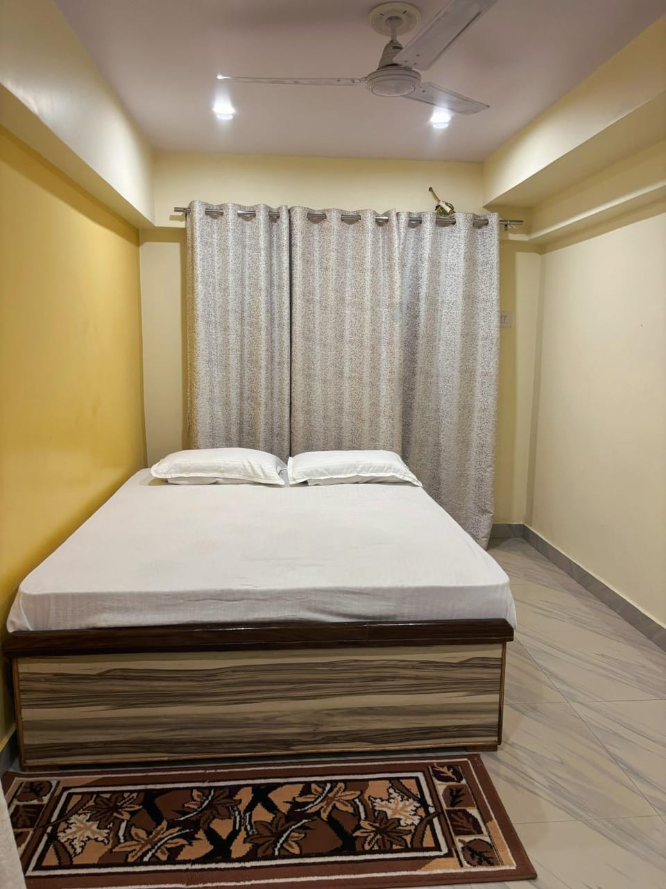 Bed, Bedroom, Family