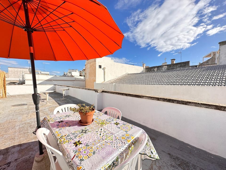 Patio, View (from property/room), Balcony/Terrace