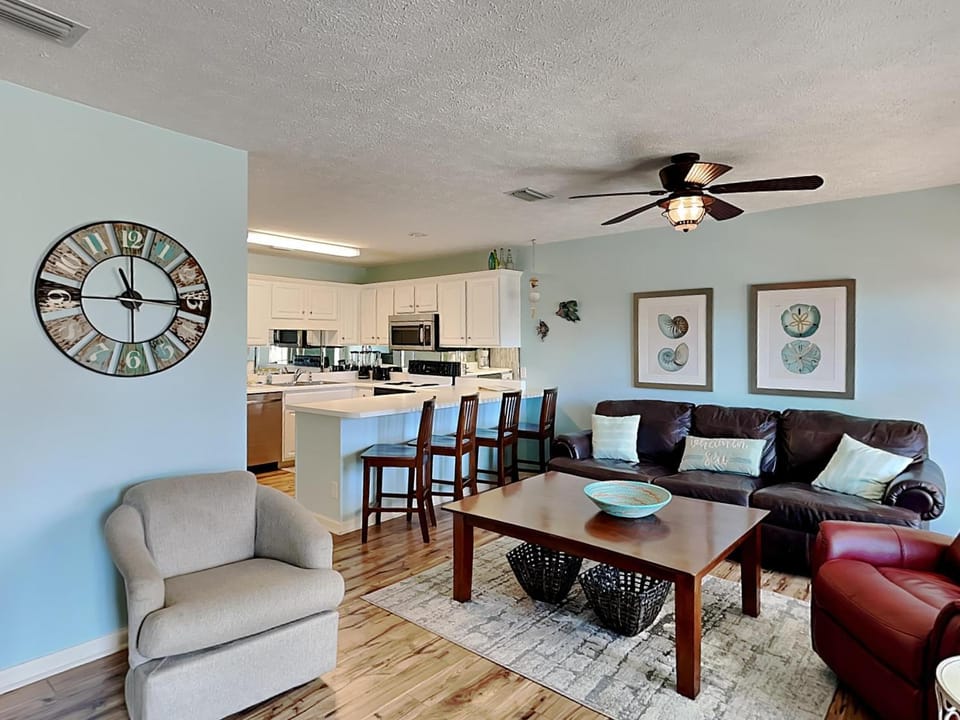 Kitchen or kitchenette, Living room, Seating area, furniture