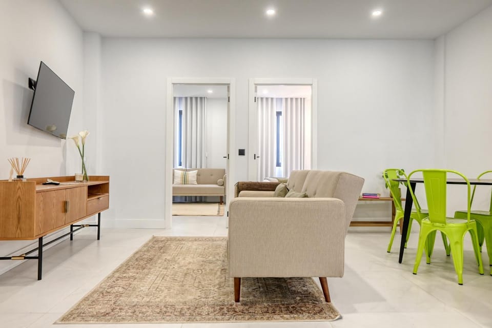 Communal lounge/ TV room, Living room