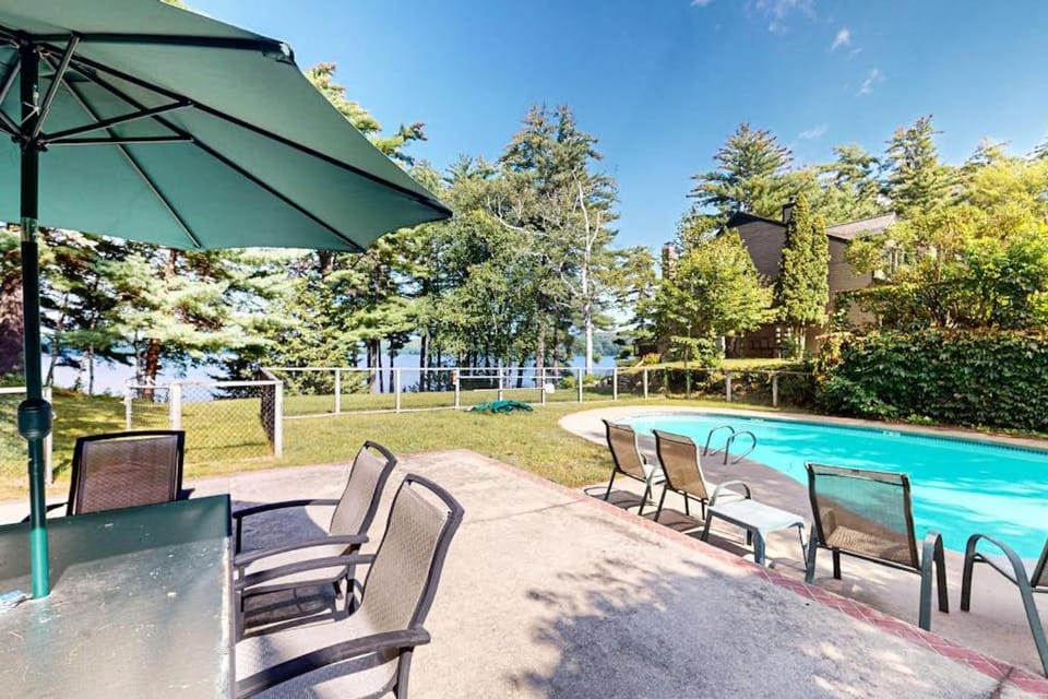 Lake View by the Mountain Apartment in Bridgton