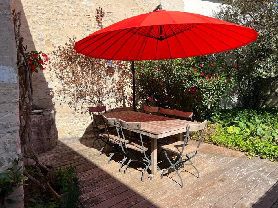 Patio, Garden, Dining area