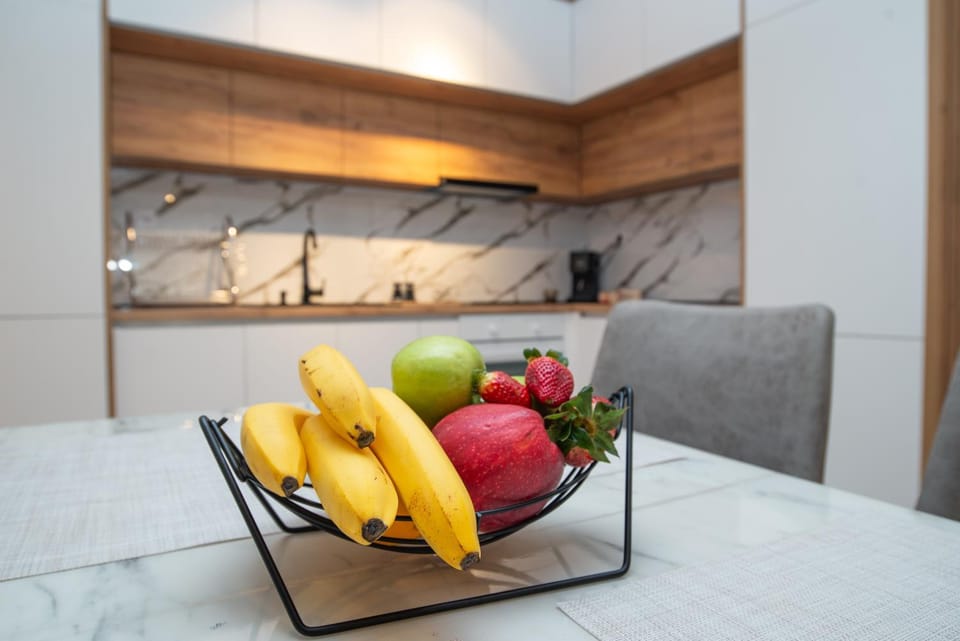 Kitchen or kitchenette, Food and drinks, Food