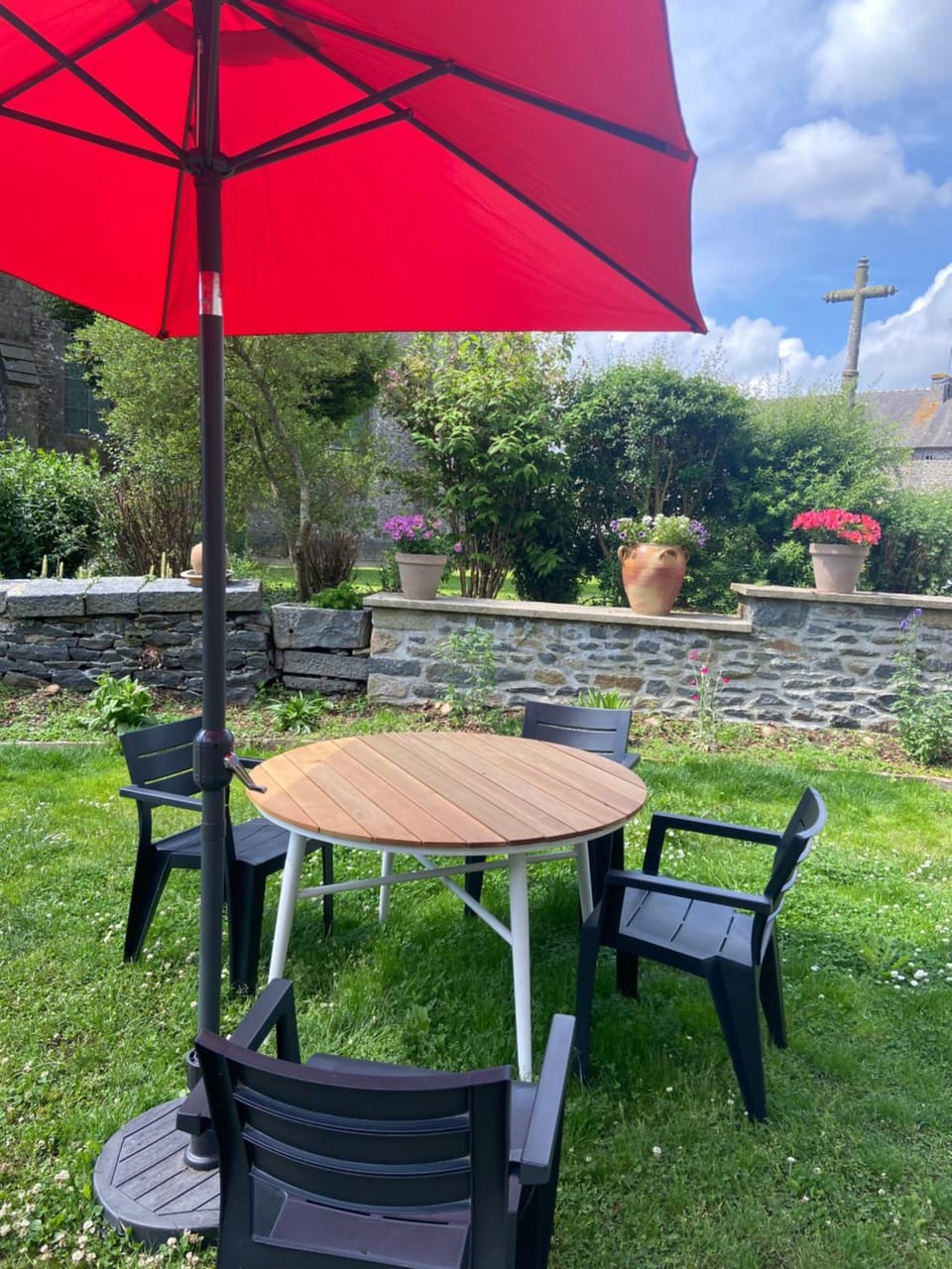 Garden, Dining area
