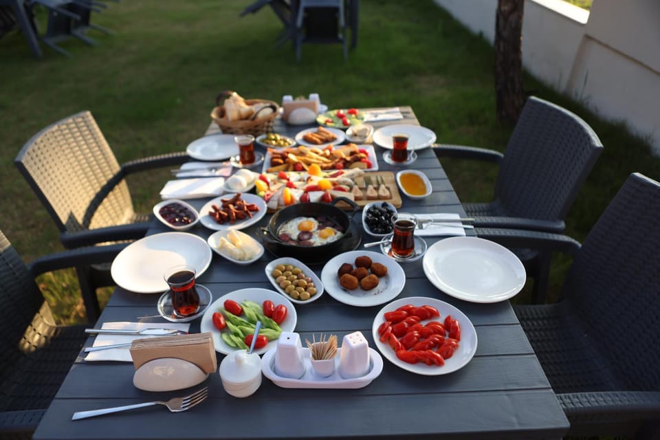 Restaurant/places to eat, Food and drinks, Breakfast