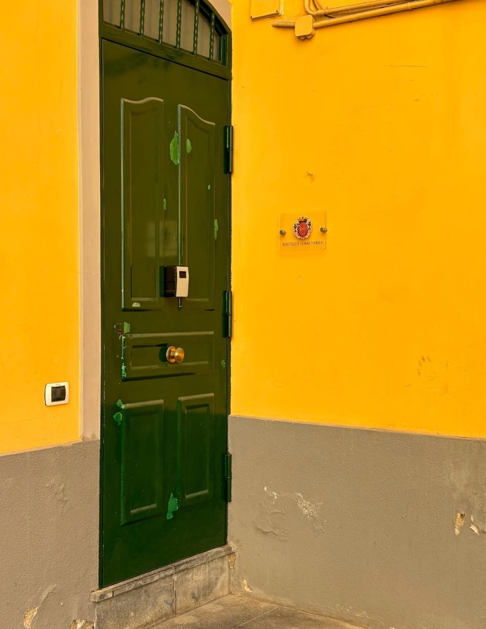 Boutique home Tarsia- A 2 minuti da piazza Dante e metro montesanto House in Naples