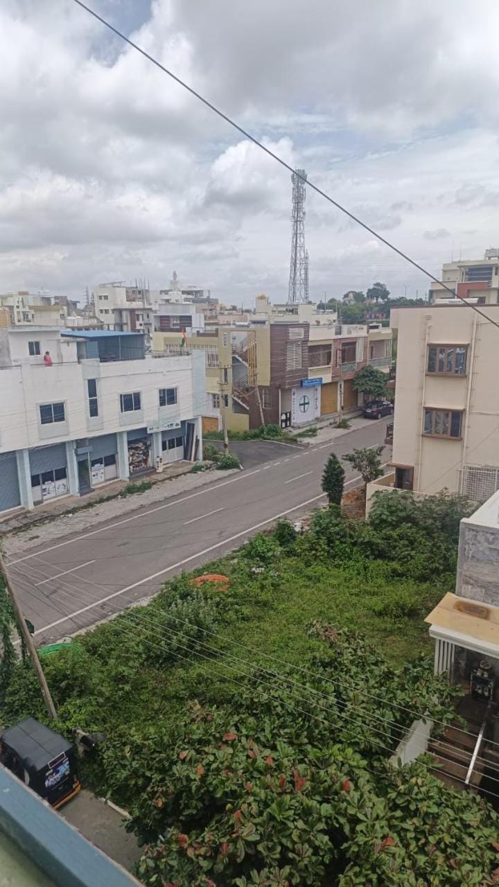 AR premium family homestay Apartment in Mysuru