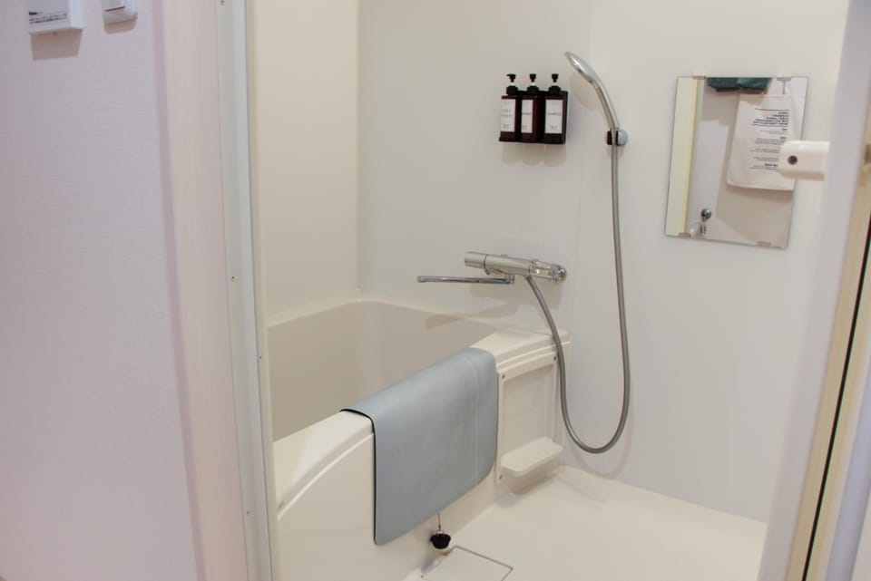 Bathroom, Bath