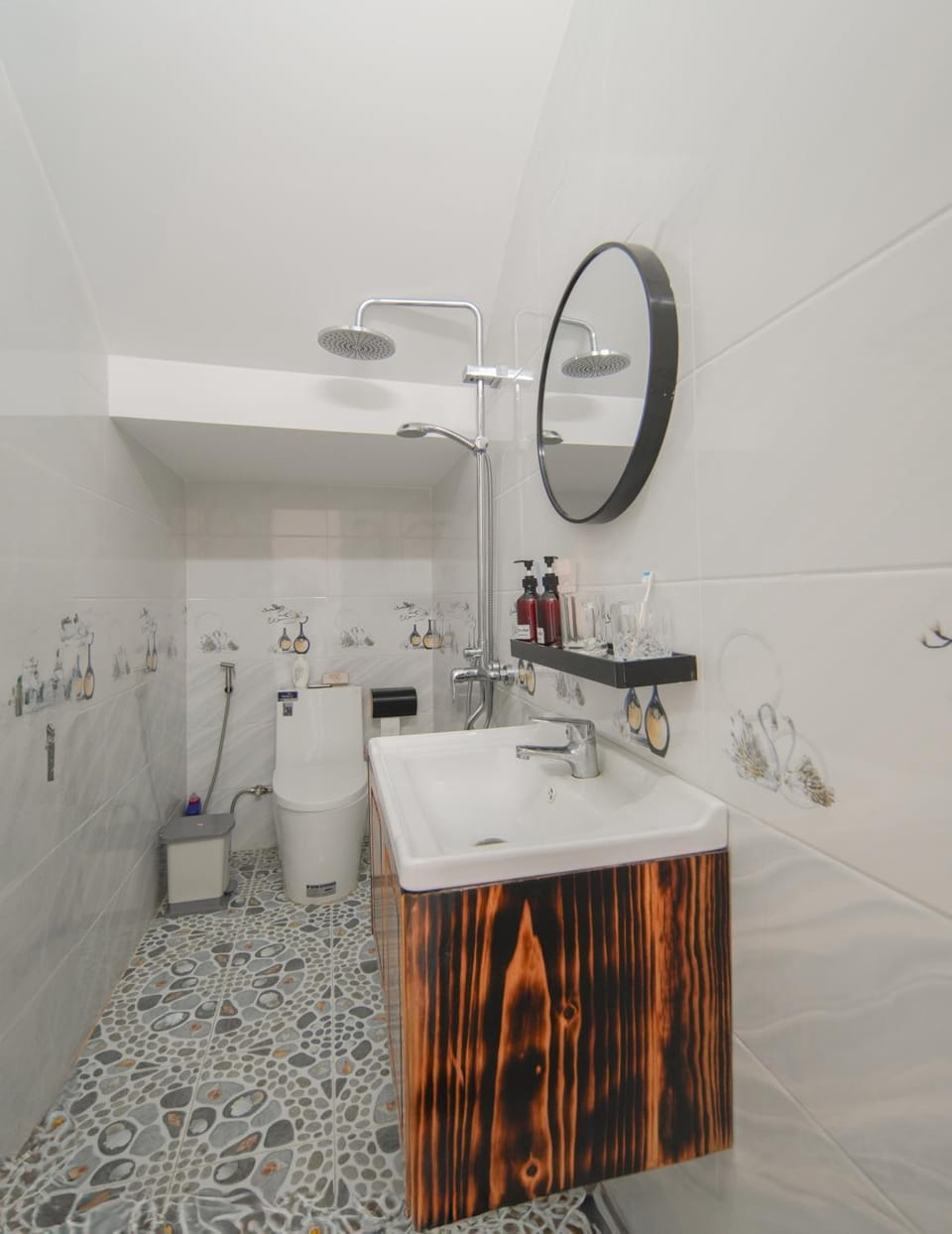 Shower, Toilet, Bathroom