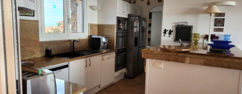 Property building, stove, kitchen