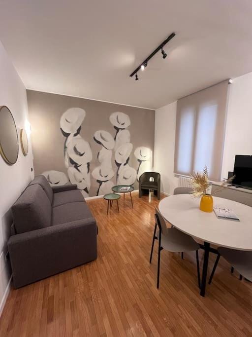 Apartment Aurora Rho Fiera Apartment in Milan