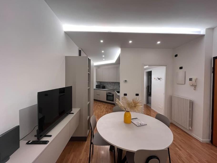Apartment Aurora Rho Fiera Apartment in Milan