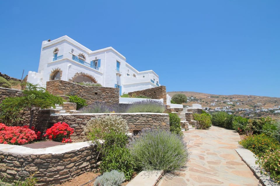 Property building, Day, Garden