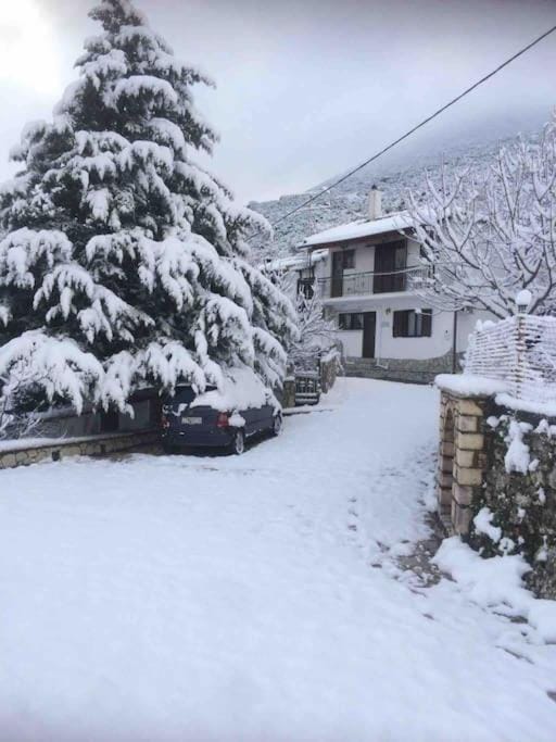 Theisoa.Old Little house in the garden . Andritsaina. House in Arcadia, Greece