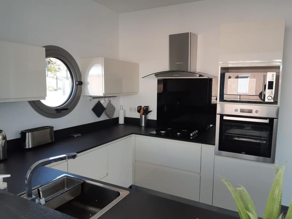 dishwasher, oven, stove, toaster