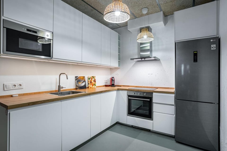 Coffee/tea facilities, Kitchen or kitchenette, dishwasher, minibar, oven, toaster