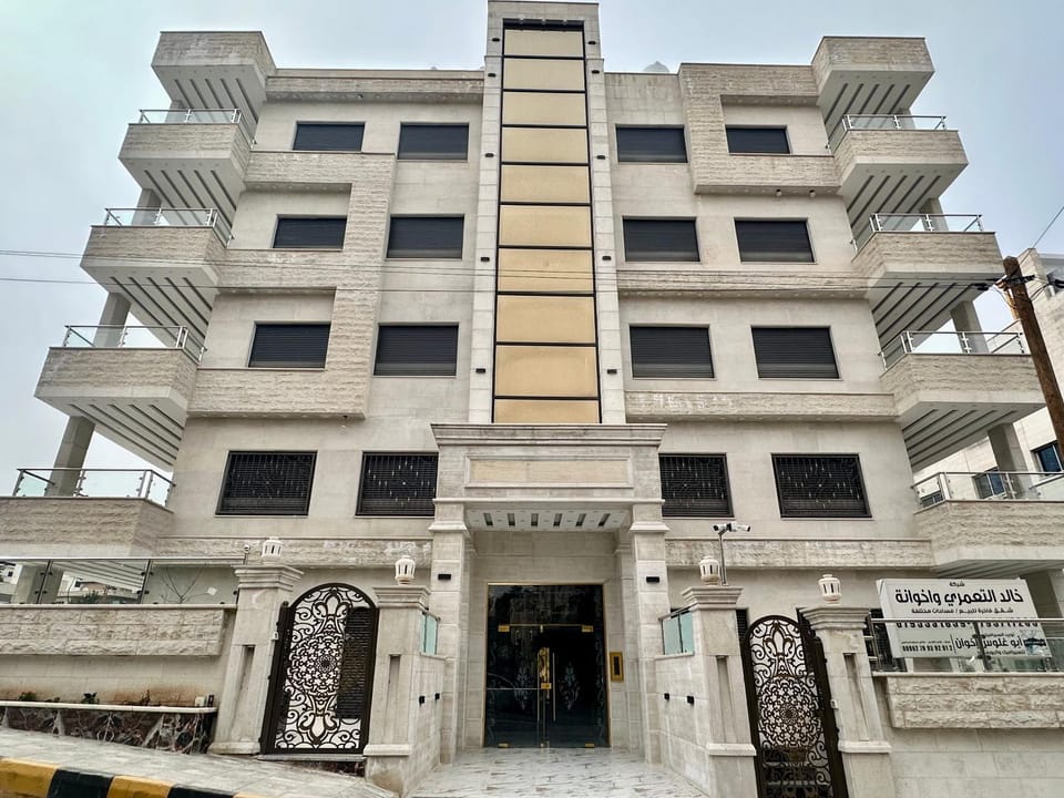 شقق فندقية فاخرة عمّان Apartment in Africa