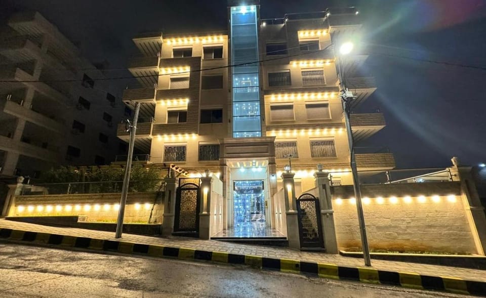 شقق فندقية فاخرة عمّان Apartment in Africa