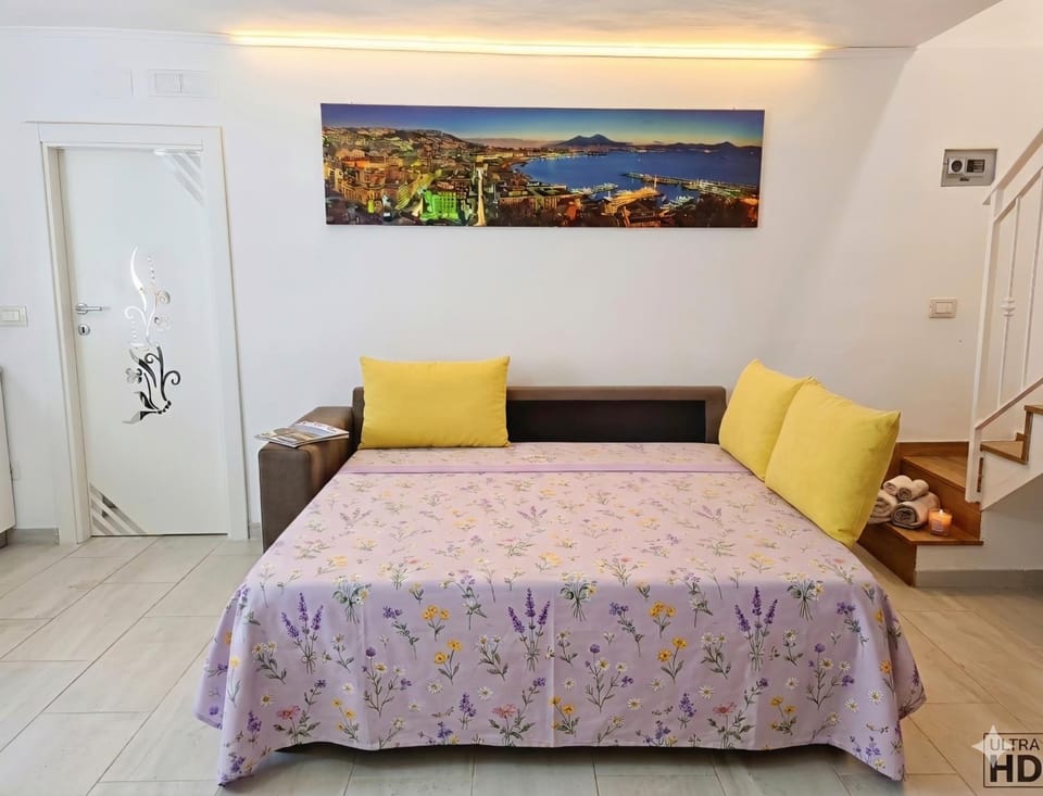 Bed, Living room, Bedroom
